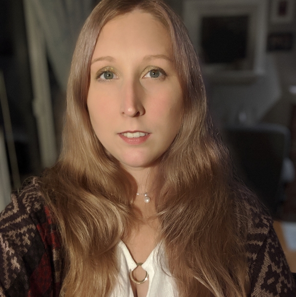 Meet your Posher, Ariane - Picture 1 of 1